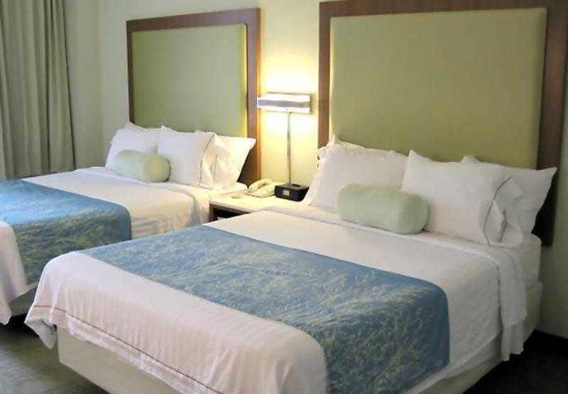 Springhill Suites By Marriott Lawrence Downtown Quarto foto